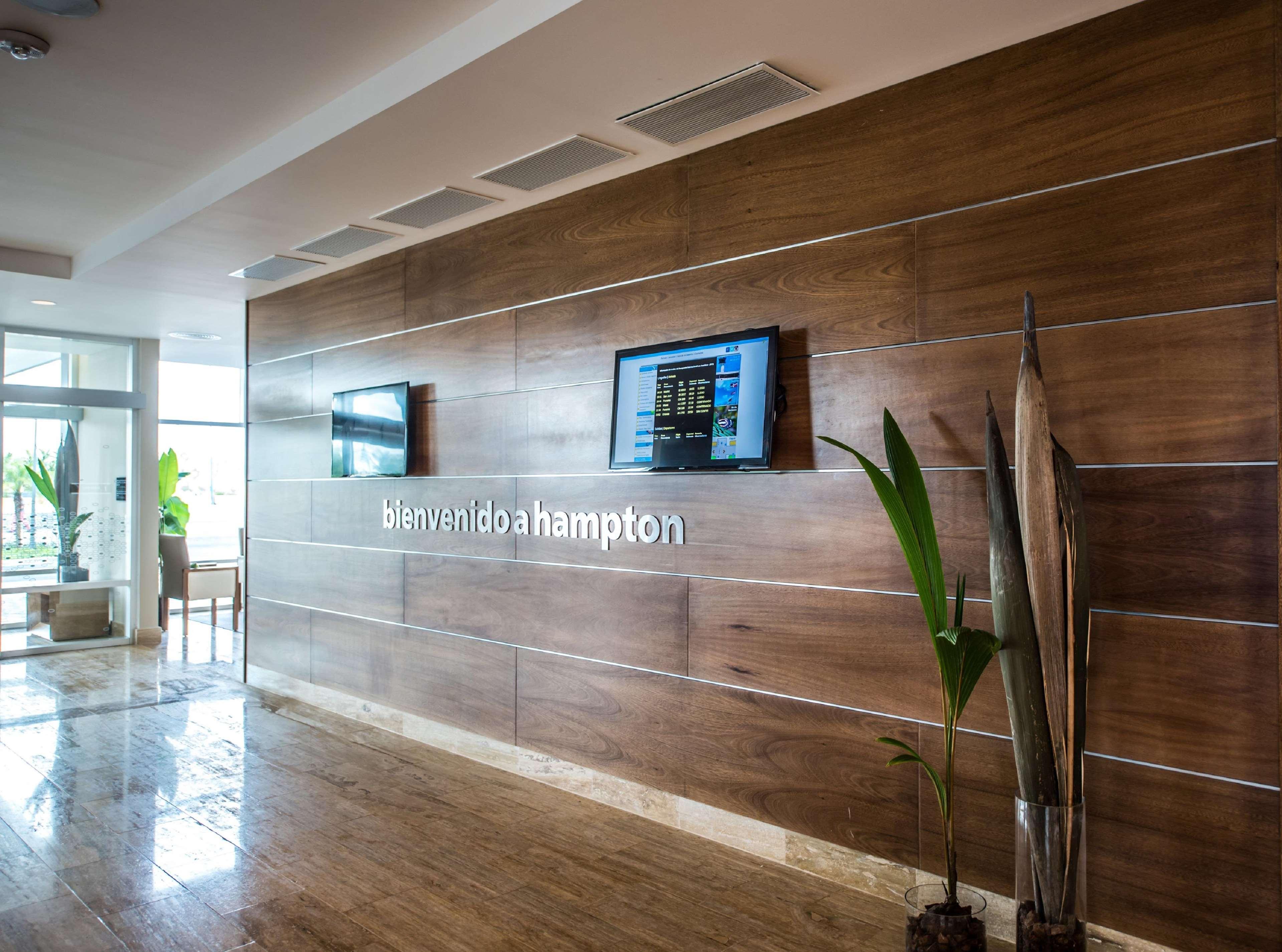 Hampton By Hilton Santo Domingo Airport Hotel โบกา ชิกา ภายนอก รูปภาพ