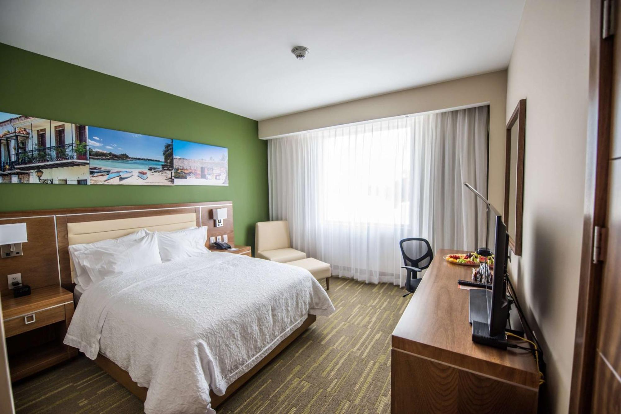 Hampton By Hilton Santo Domingo Airport Hotel โบกา ชิกา ภายนอก รูปภาพ