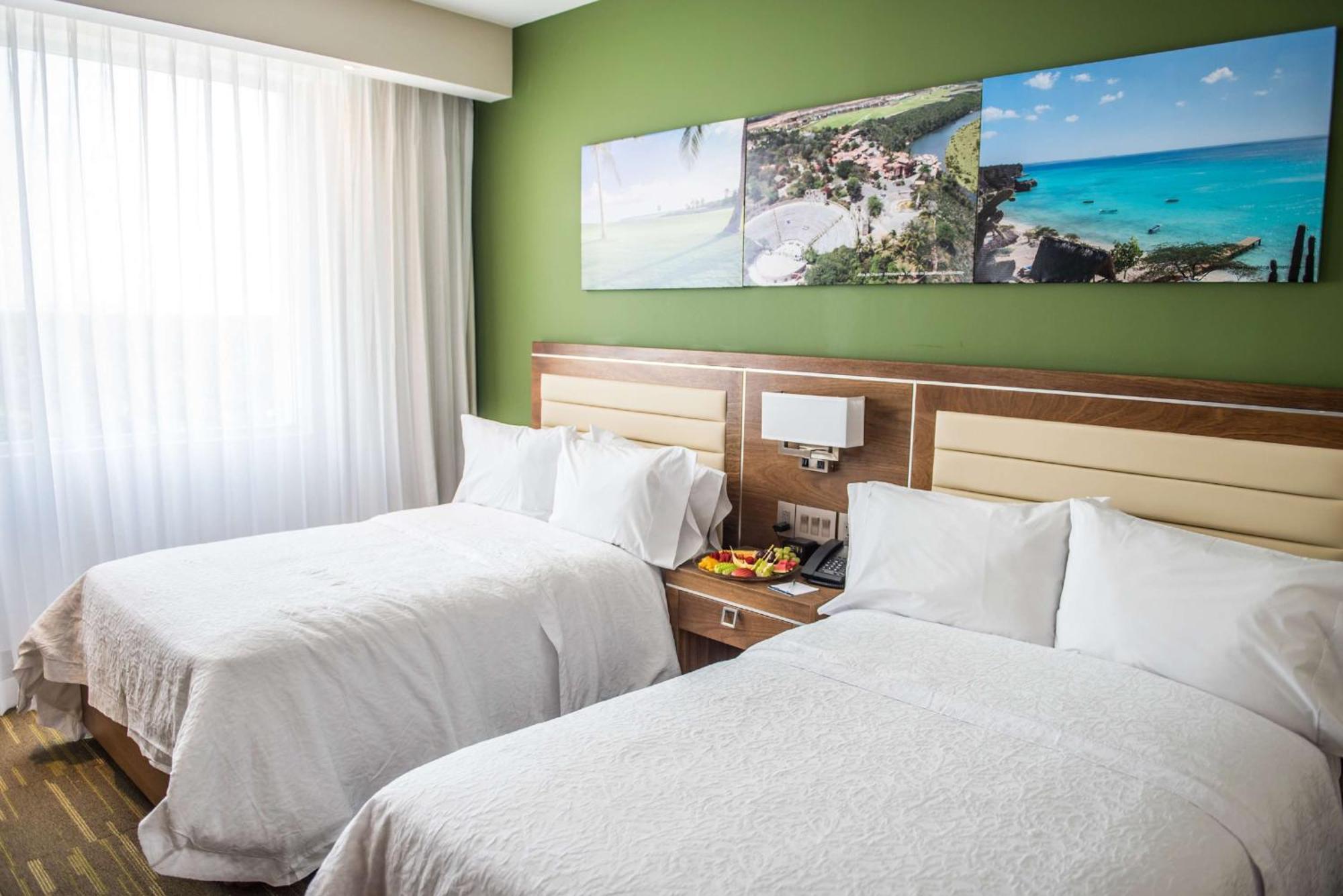 Hampton By Hilton Santo Domingo Airport Hotel โบกา ชิกา ภายนอก รูปภาพ