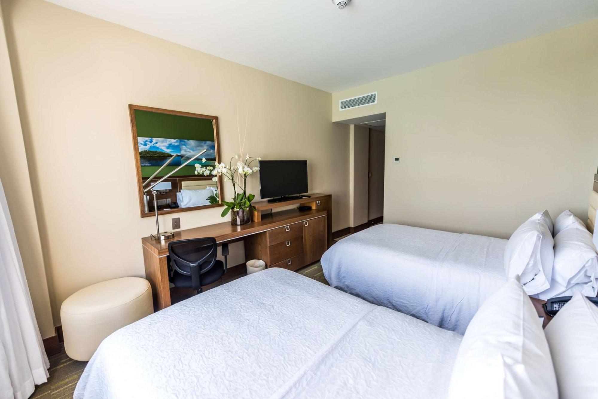 Hampton By Hilton Santo Domingo Airport Hotel โบกา ชิกา ภายนอก รูปภาพ