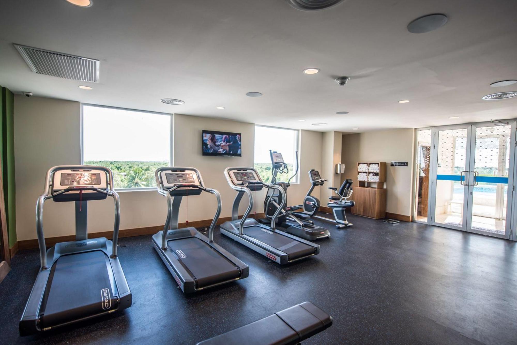 Hampton By Hilton Santo Domingo Airport Hotel โบกา ชิกา ภายนอก รูปภาพ