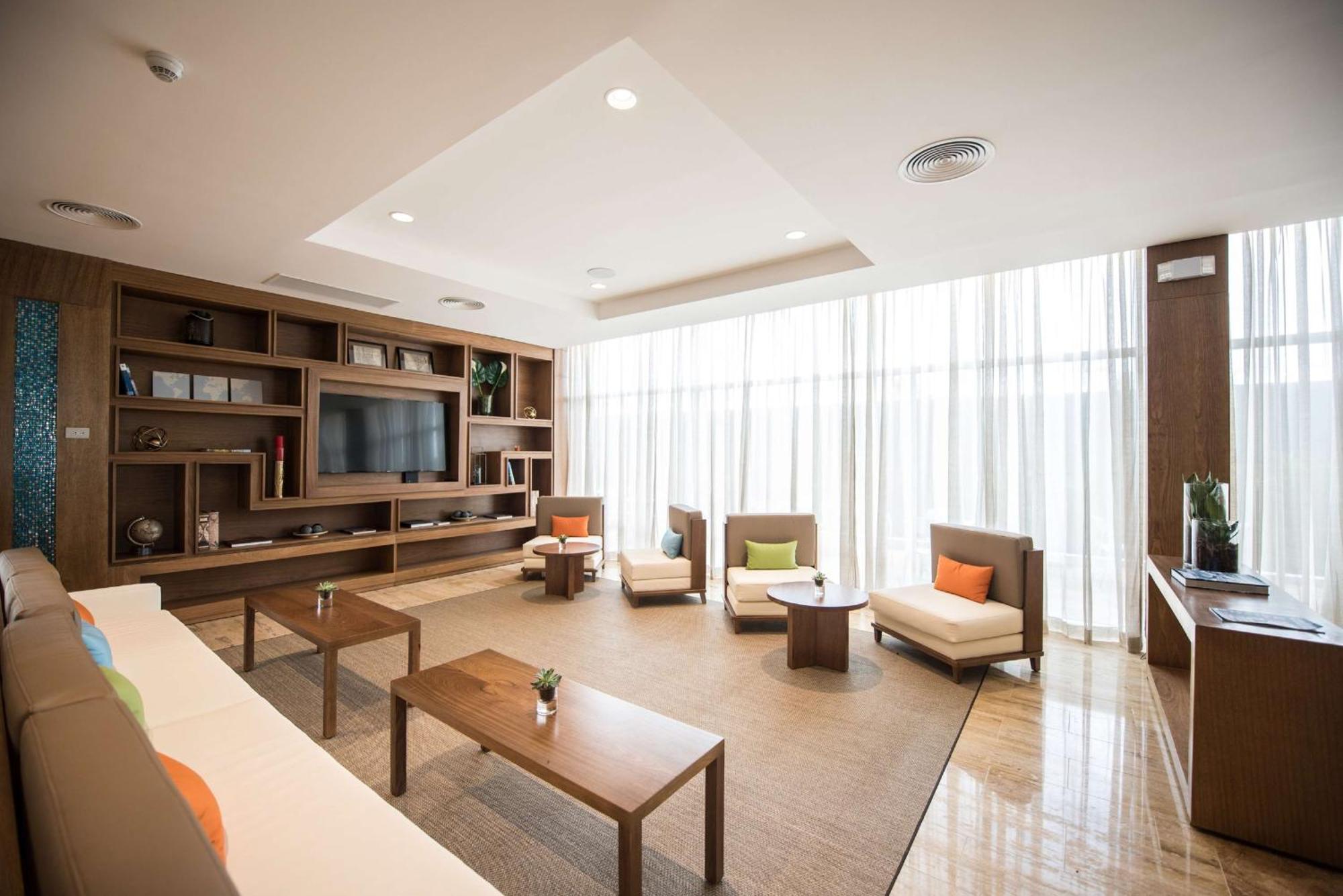 Hampton By Hilton Santo Domingo Airport Hotel โบกา ชิกา ภายนอก รูปภาพ