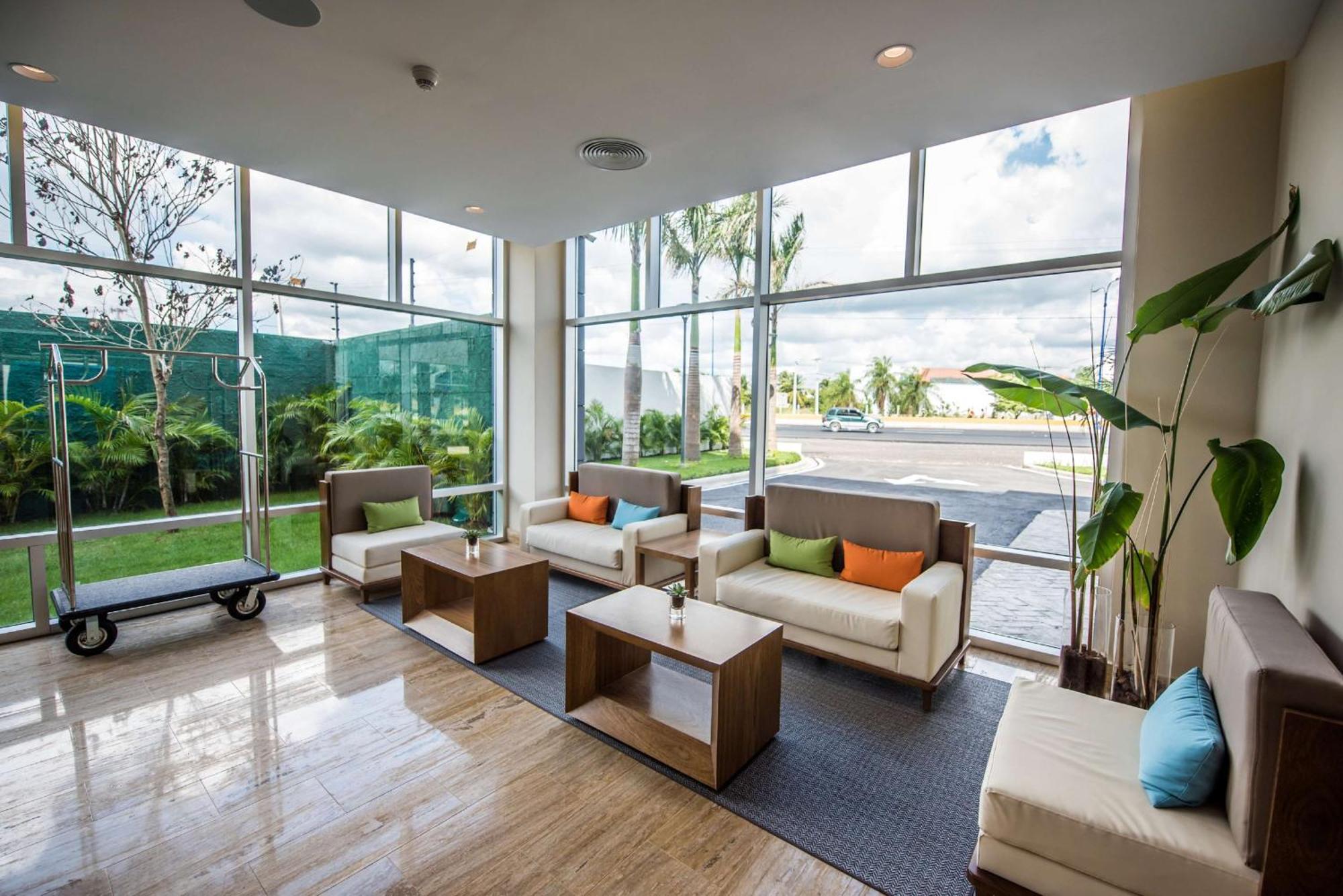 Hampton By Hilton Santo Domingo Airport Hotel โบกา ชิกา ภายนอก รูปภาพ